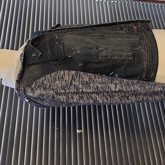 Denim jacket - Picture 2 of 5